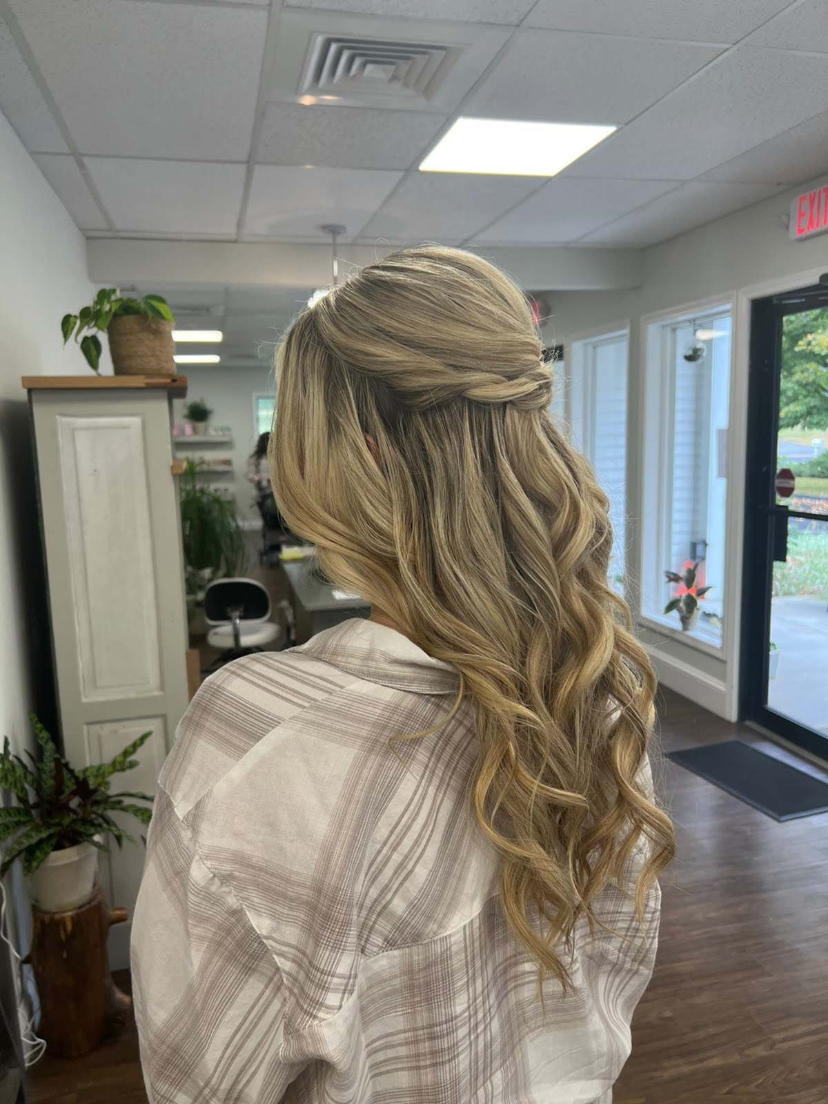 CR Salon — photo 3