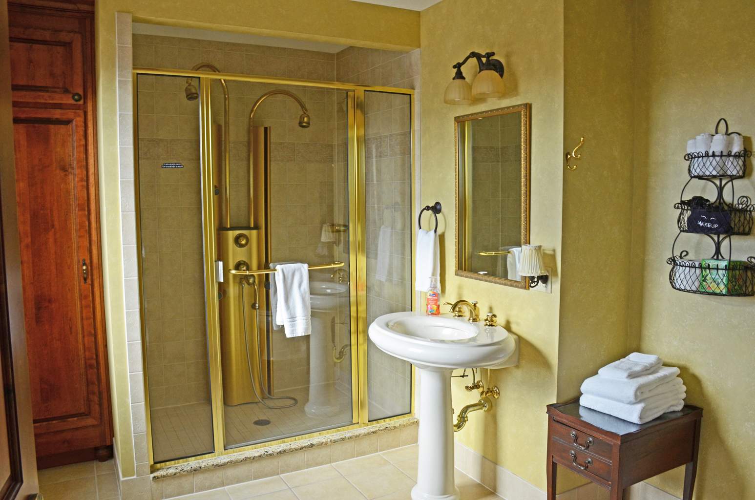 The Port Hotel — photo 3