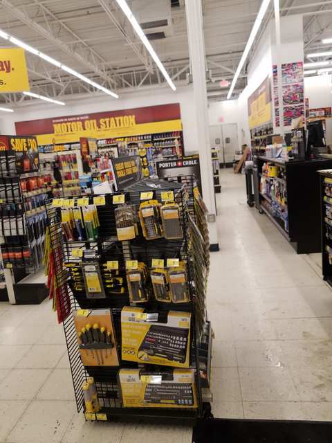 Advance Auto Parts — photo 2