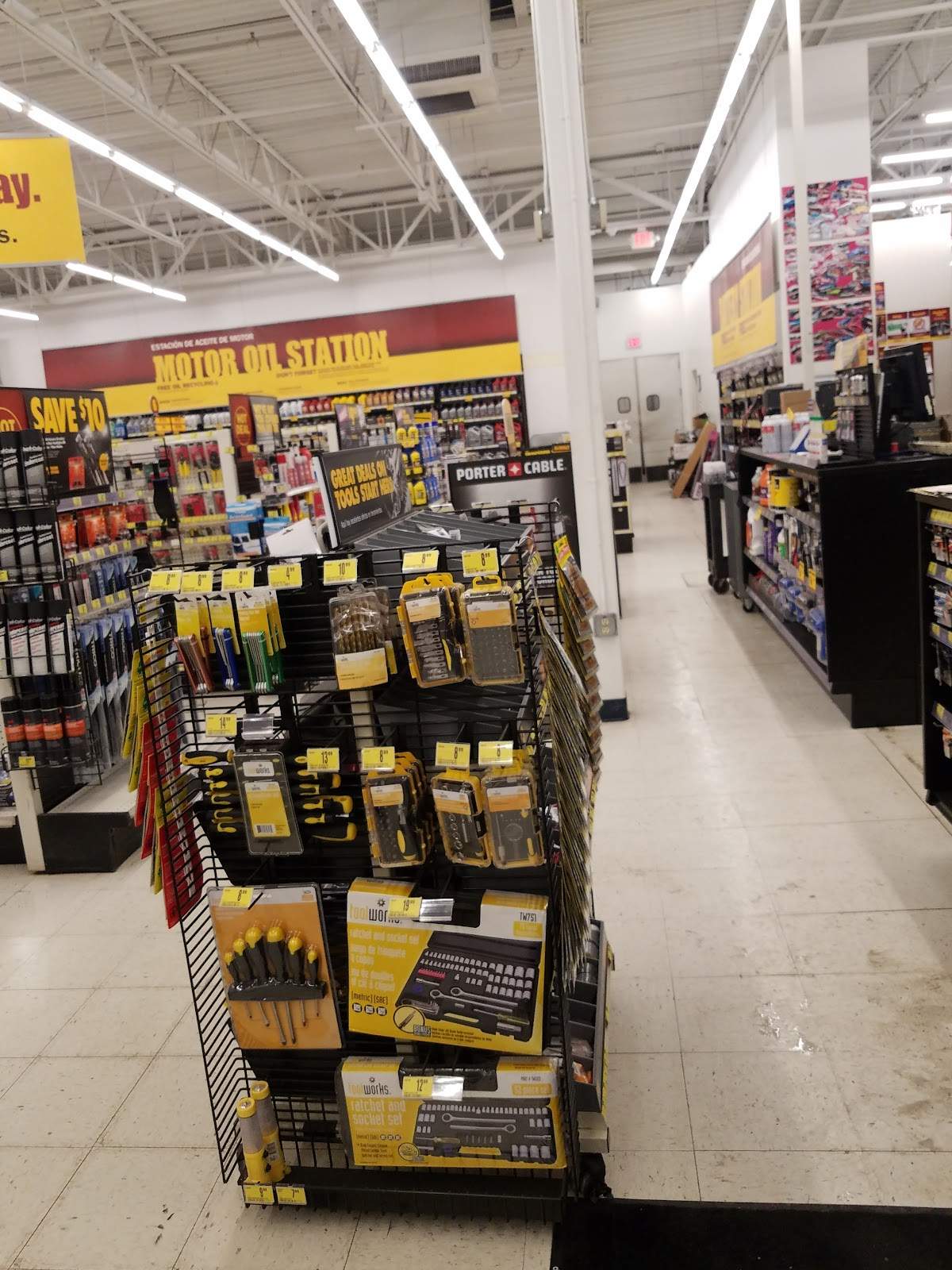 Advance Auto Parts — photo 2