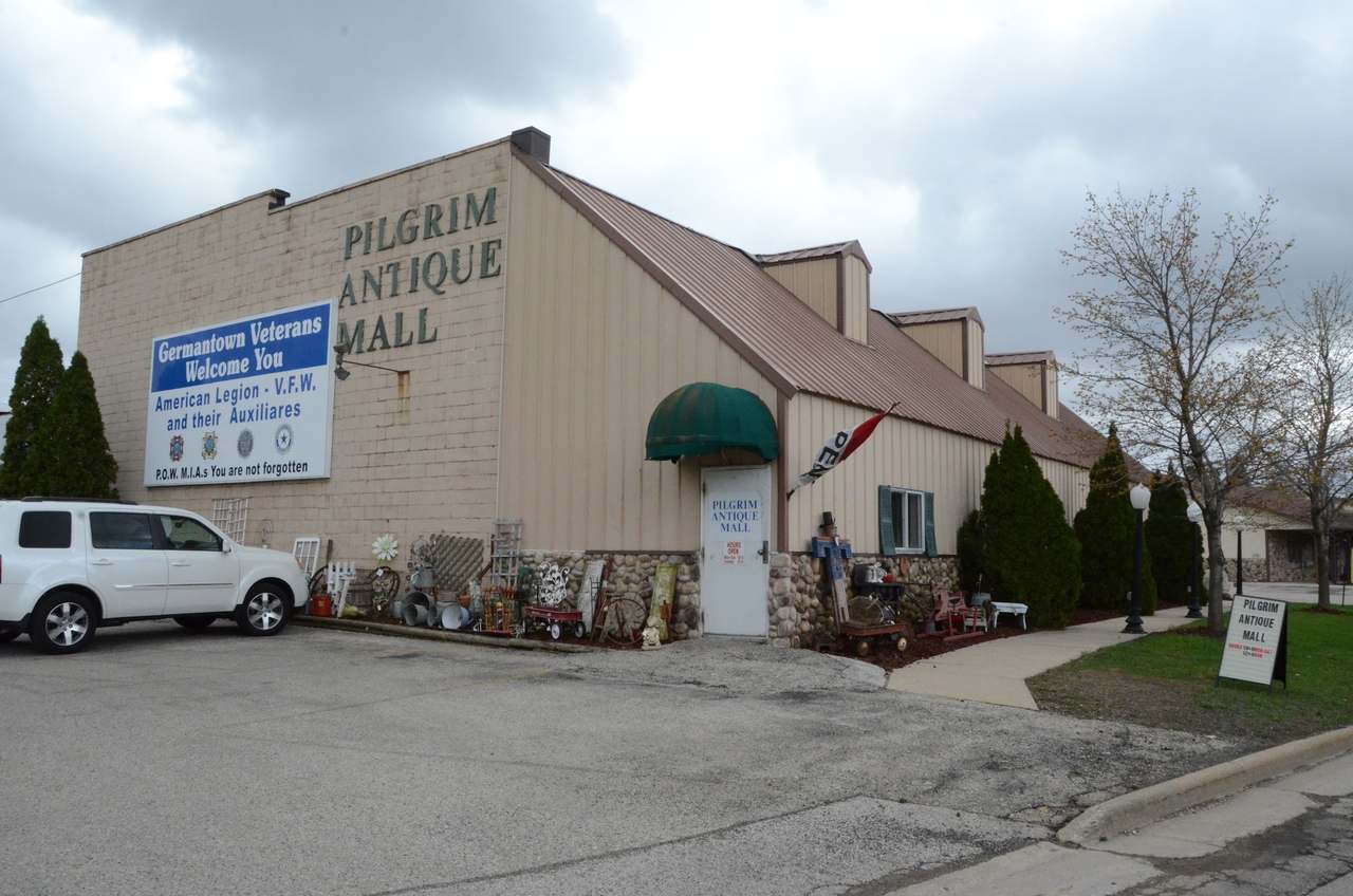 Pilgrim Antique Mall — photo 1