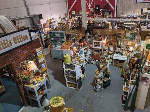 Pilgrim Antique Mall — photo 2