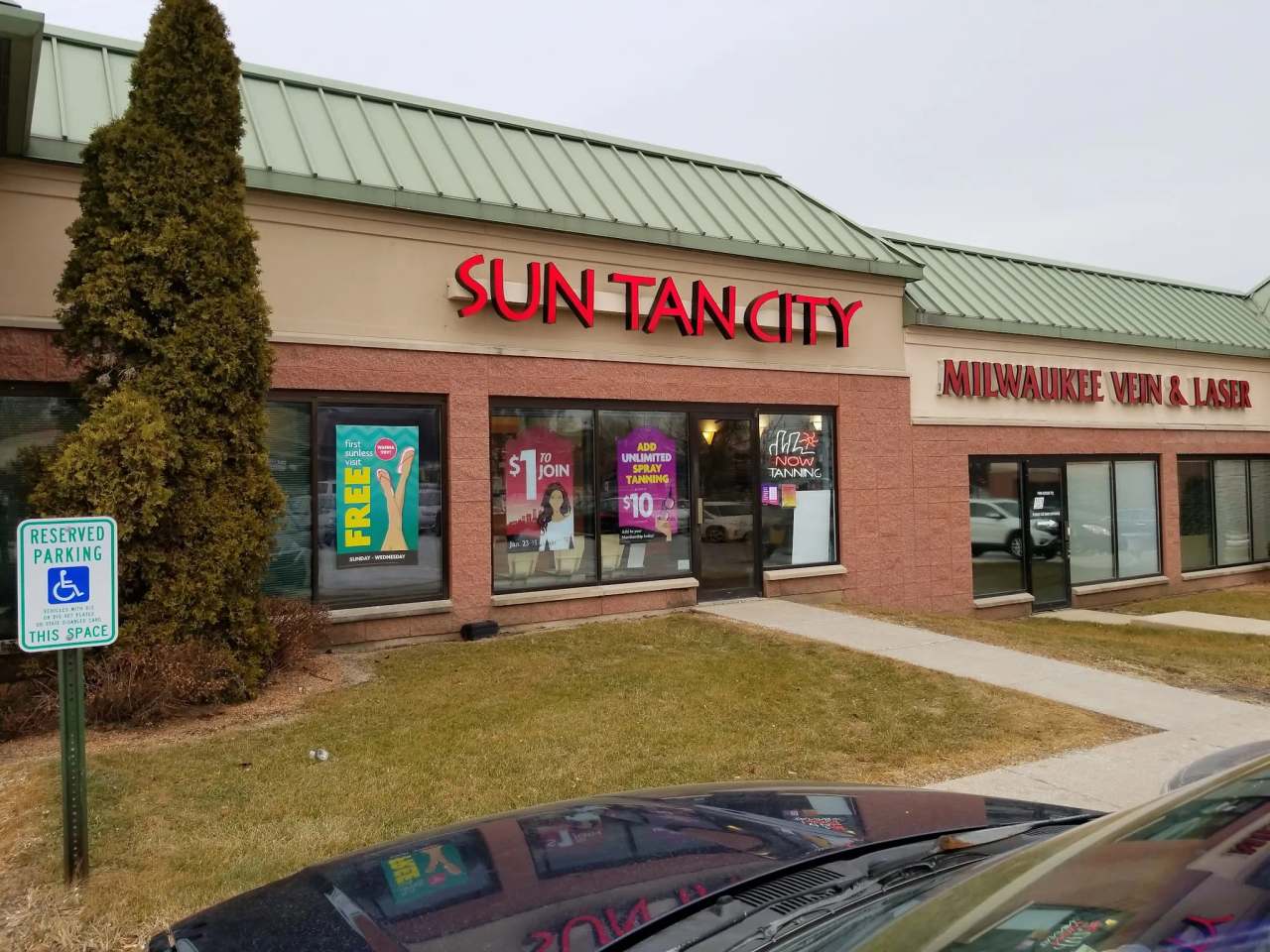 Sun Tan City - WI Greenfield — photo 2