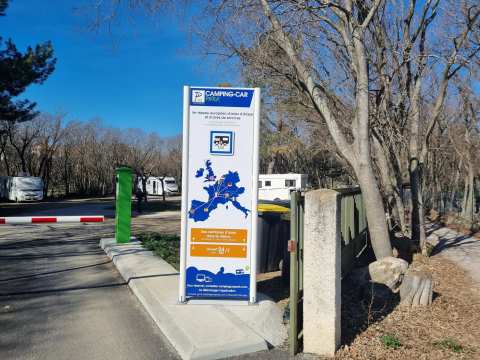 Aire Camping-Car Park — photo 4