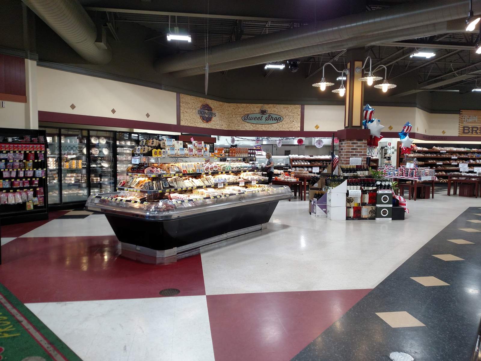 Olsen's Piggly Wiggly — photo 2