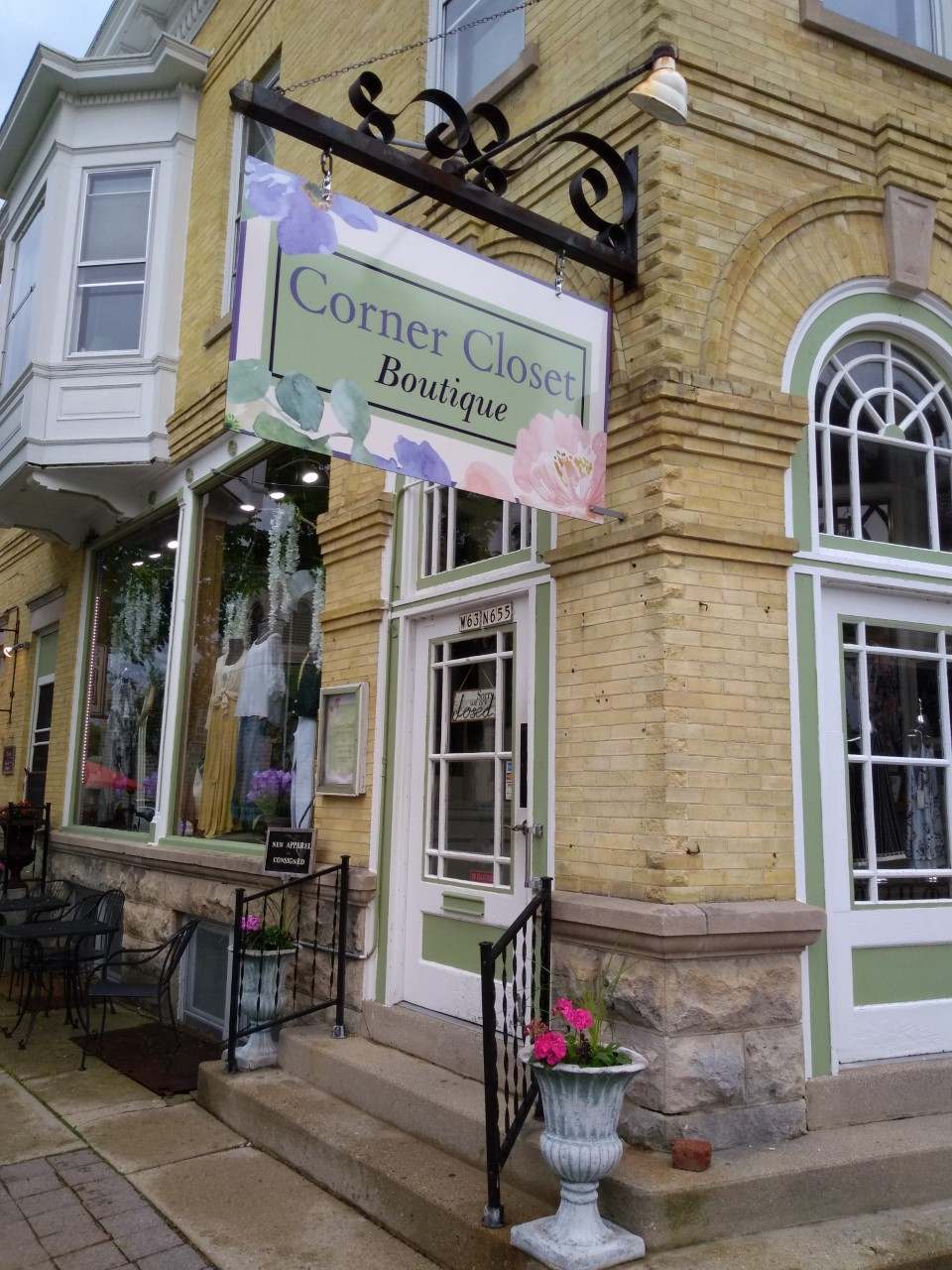 Corner Closet Boutique — photo 1