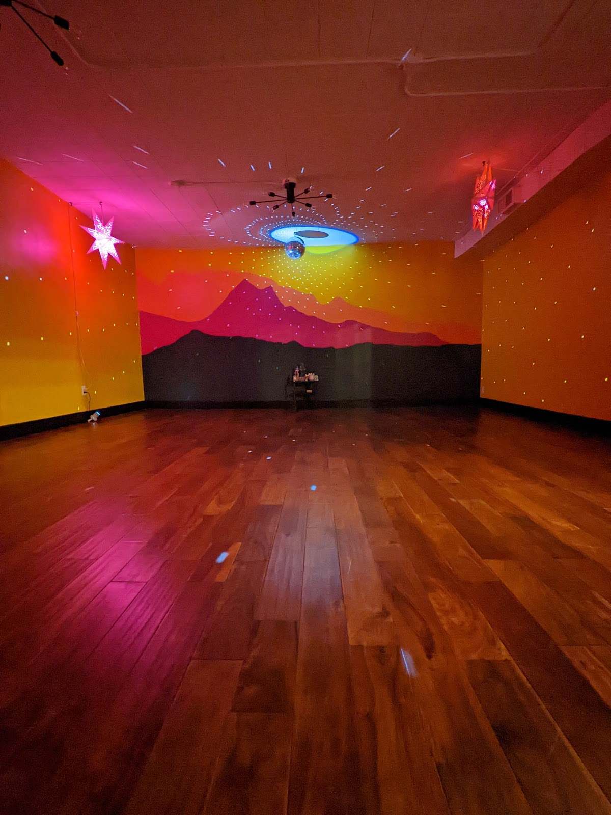 The Moving Galaxy | Yoga & Mindful Movement — photo 1