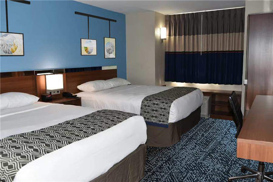 Sleep Inn & Suites Fond du Lac — photo 2
