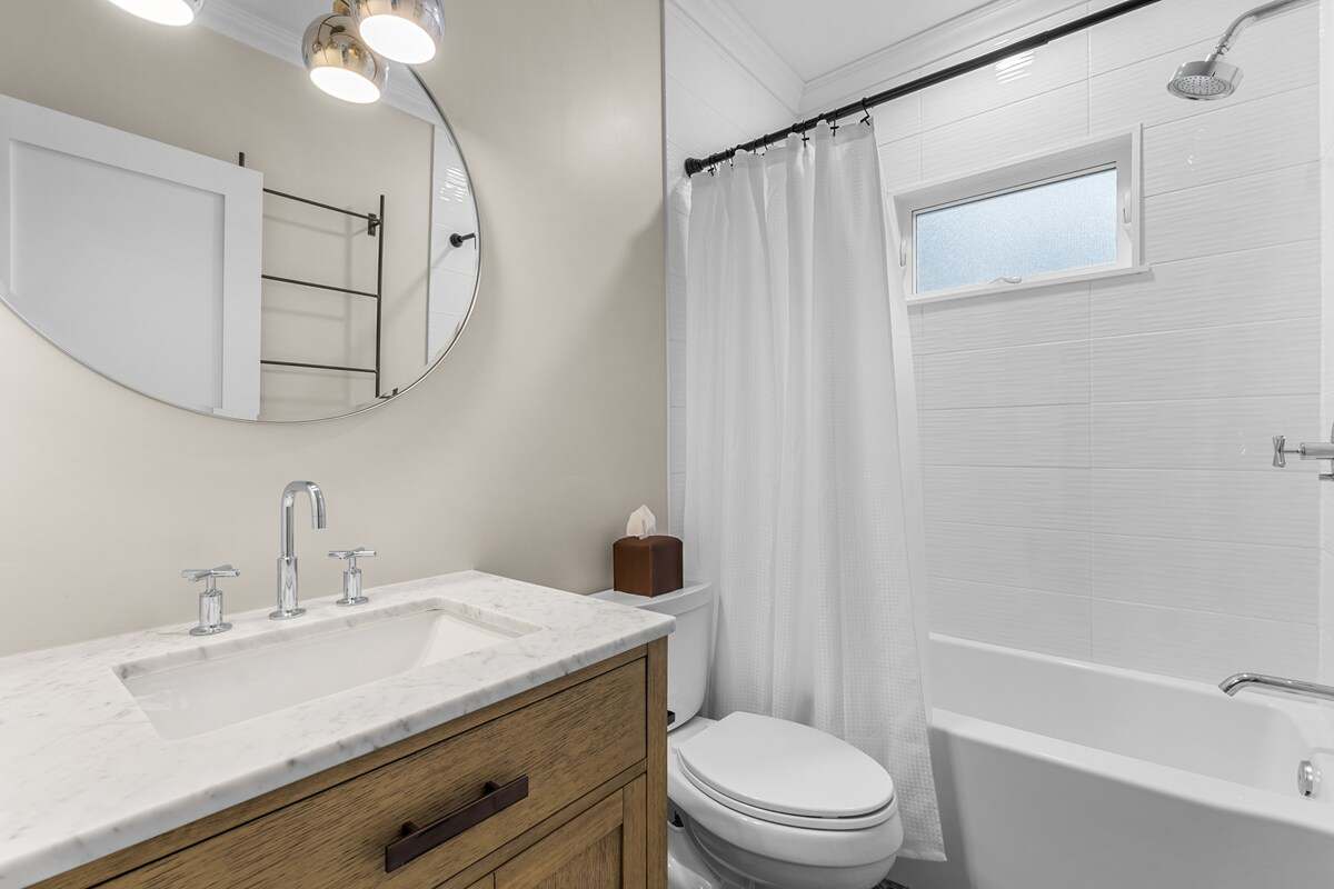 Remodeled Luxury 3BR - Walk to Cedarburg Downtown — photo 8